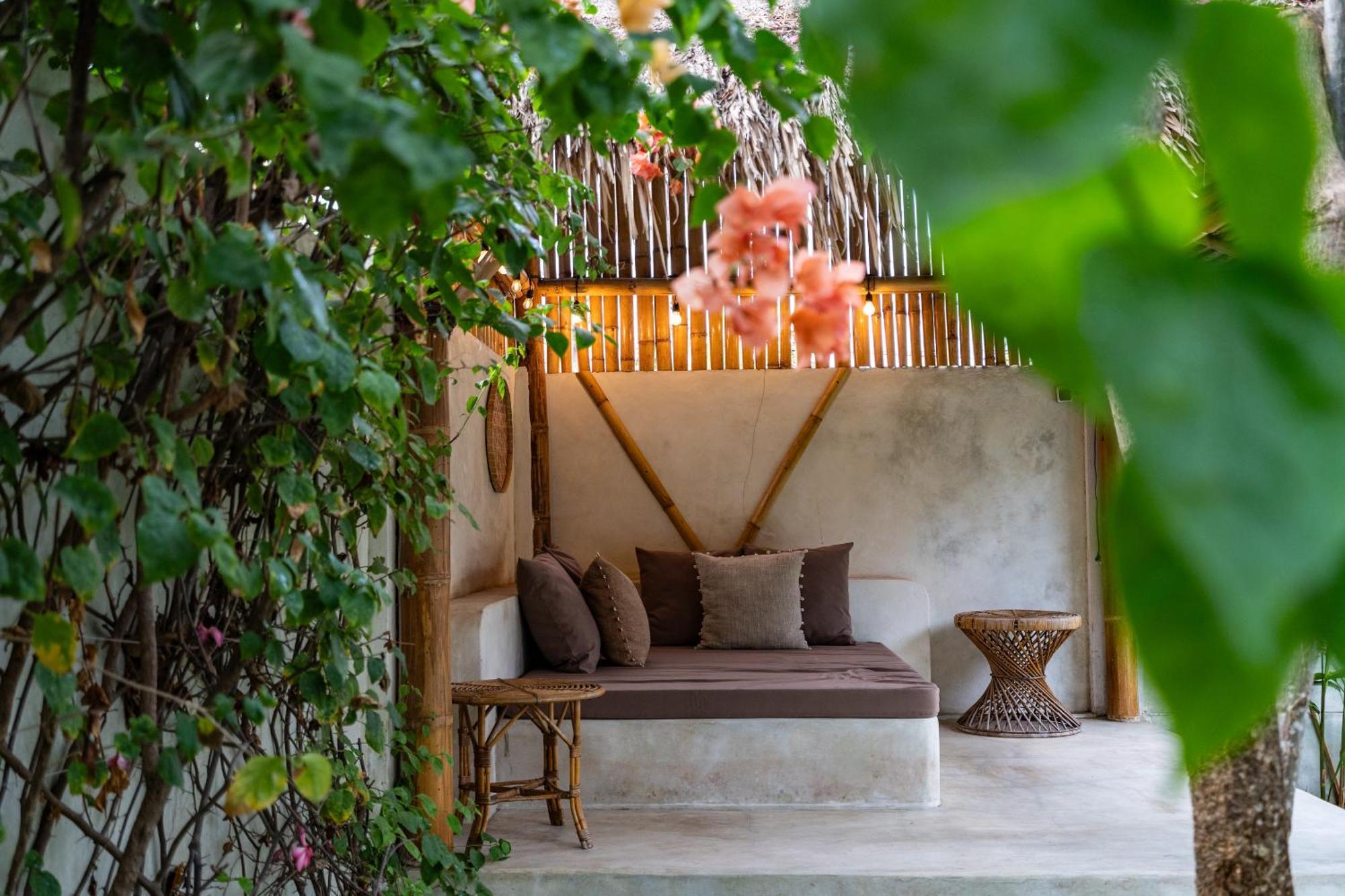 Villa Burung Gili Air Authentic 3-Bedroom Bamboo Villa With Private Pool Exterior foto